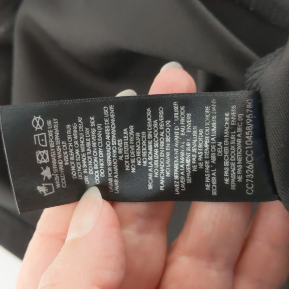 City Chic Women's Top Size XS 14 Black White Pink Sequins Peplum Straps Elastic - Picture 16 of 16